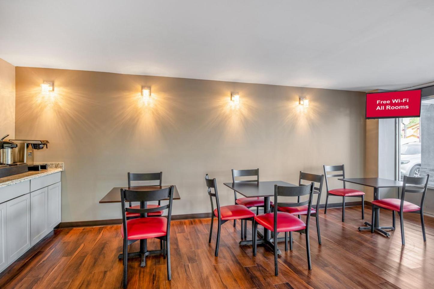 Red Roof Inn Richmond - Airport Sandston Extérieur photo